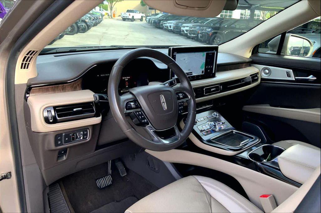 used 2021 Lincoln Nautilus car, priced at $28,900