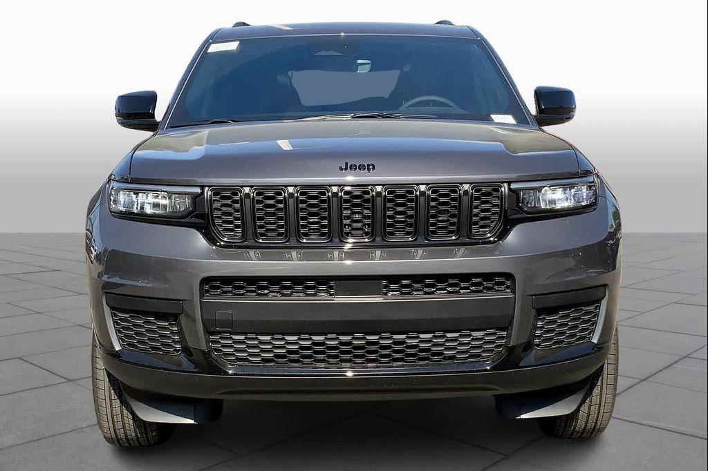 new 2025 Jeep Grand Cherokee L car, priced at $45,223