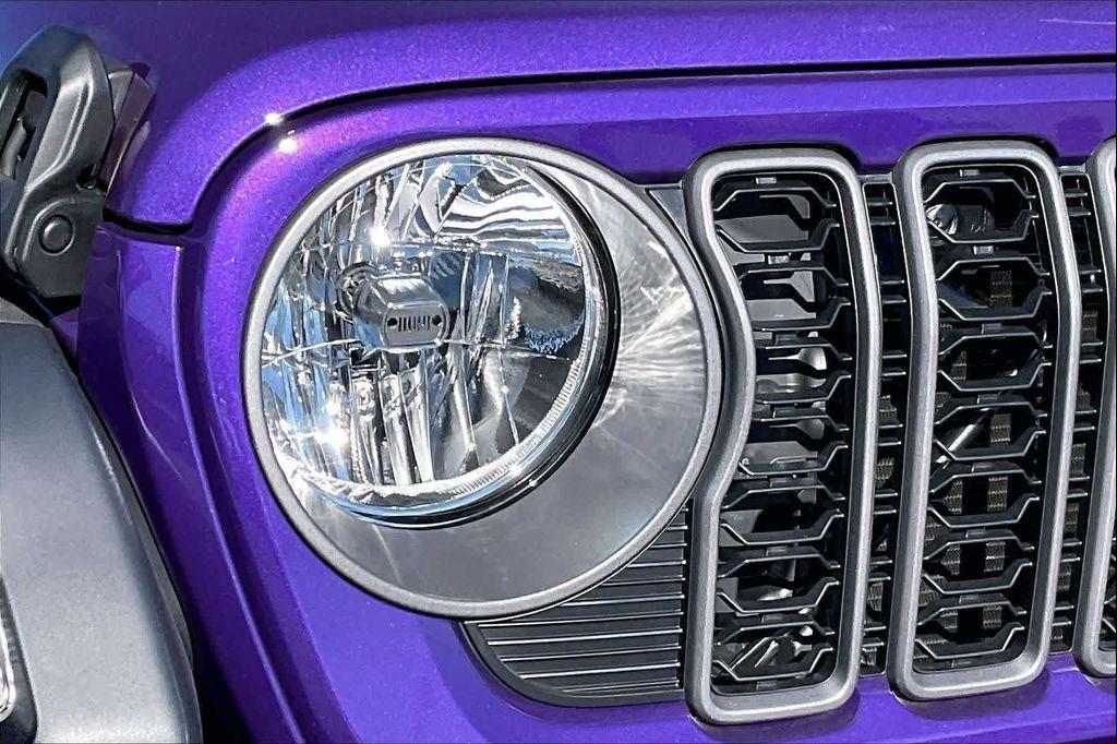 new 2026 Jeep Wrangler car, priced at $40,322