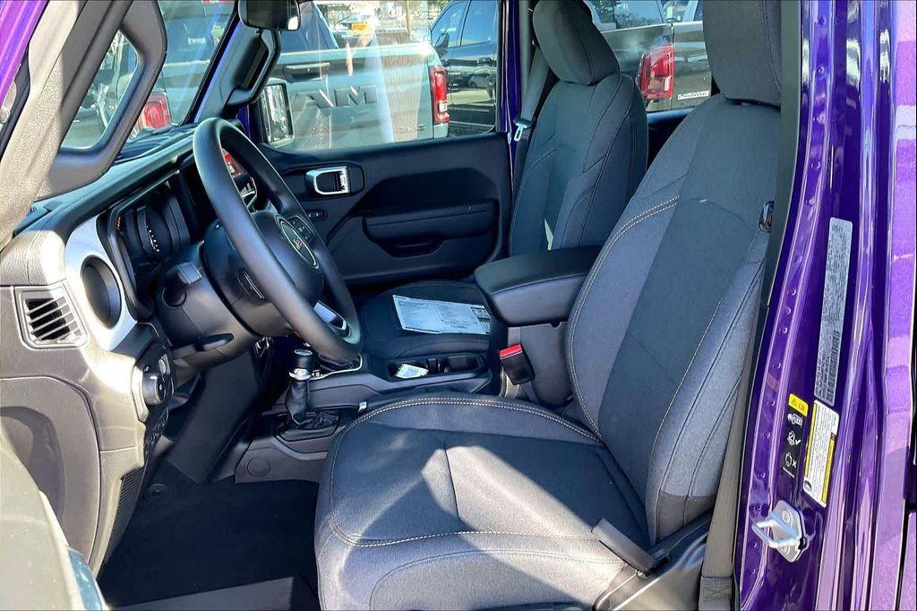 new 2026 Jeep Wrangler car, priced at $40,322