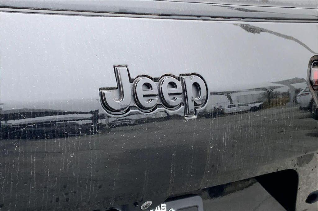 new 2025 Jeep Grand Cherokee L car, priced at $52,226