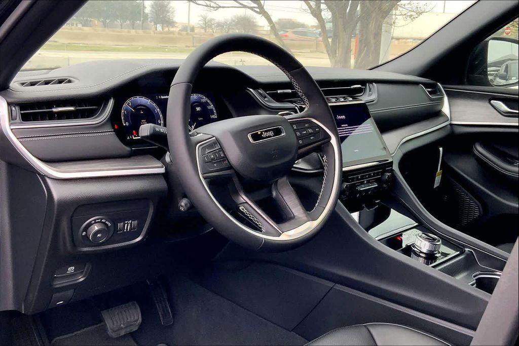 new 2025 Jeep Grand Cherokee L car, priced at $52,226