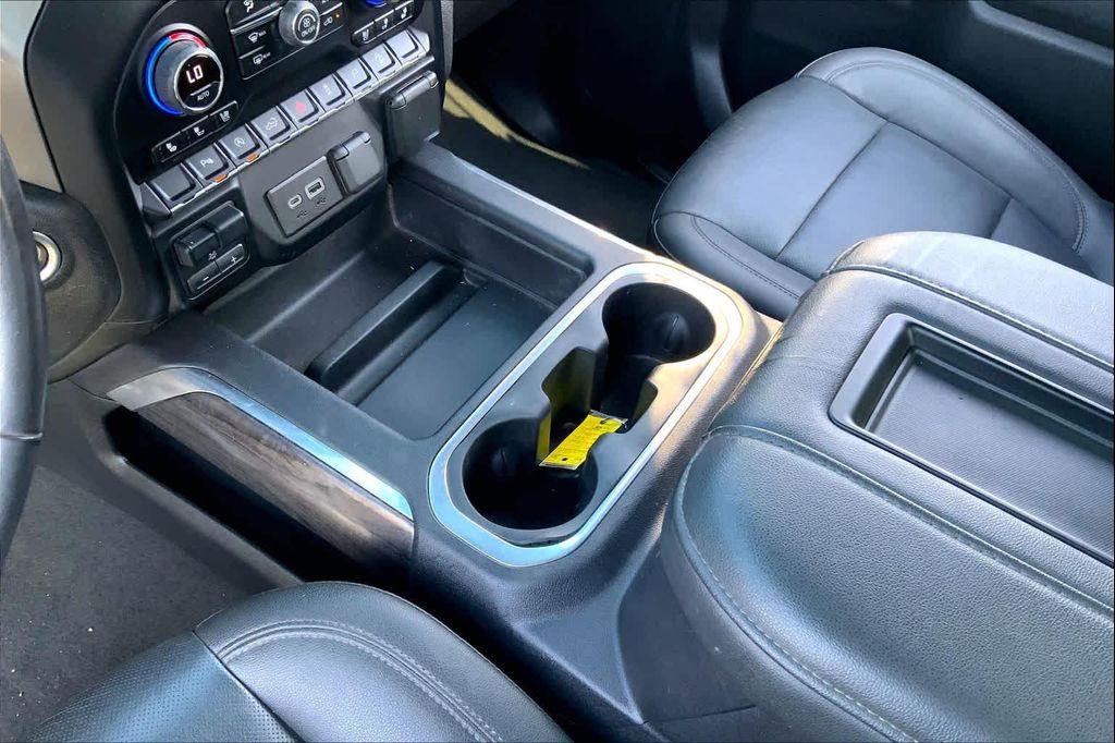 used 2021 Chevrolet Silverado 1500 car, priced at $32,724
