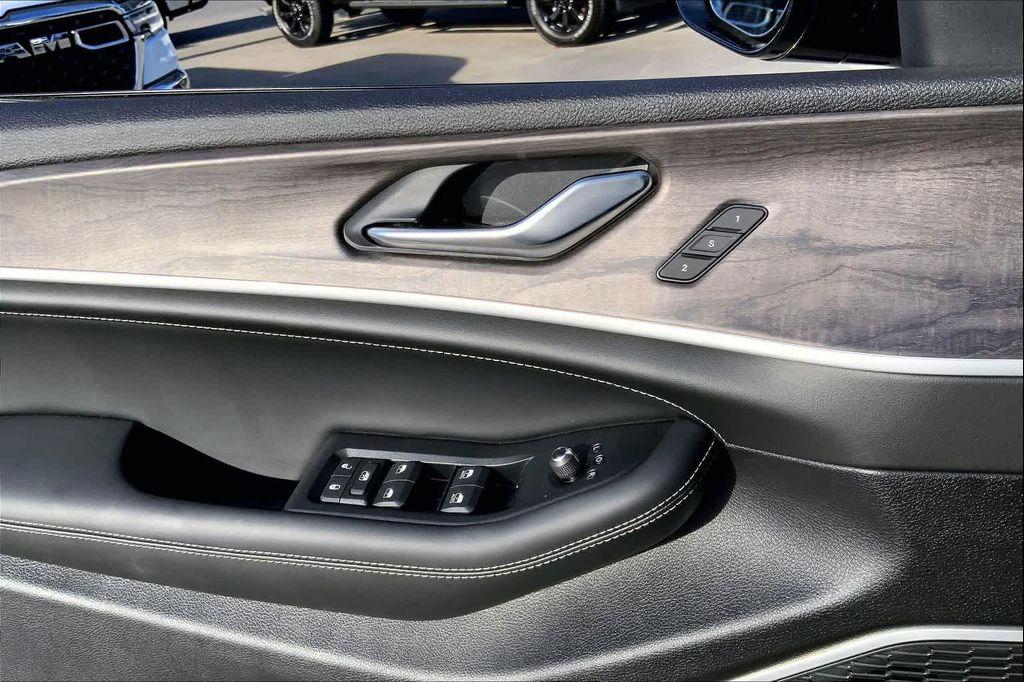 new 2026 Jeep Grand Cherokee L car, priced at $51,134