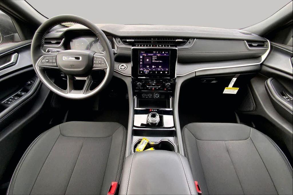 new 2026 Jeep Grand Cherokee L car, priced at $36,139