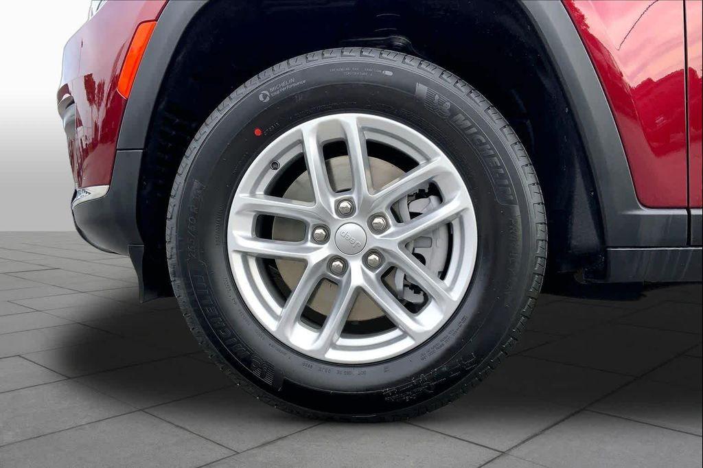 new 2026 Jeep Grand Cherokee L car, priced at $43,630