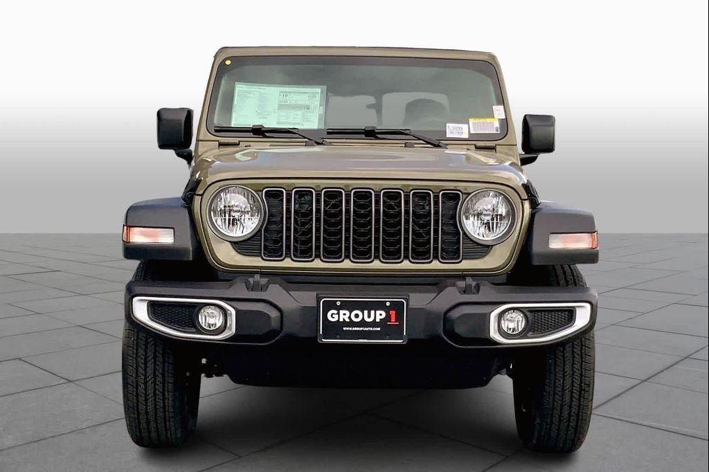 new 2026 Jeep Gladiator car, priced at $40,517
