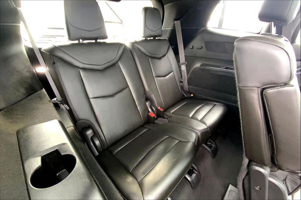 used 2023 Cadillac XT6 car, priced at $32,450