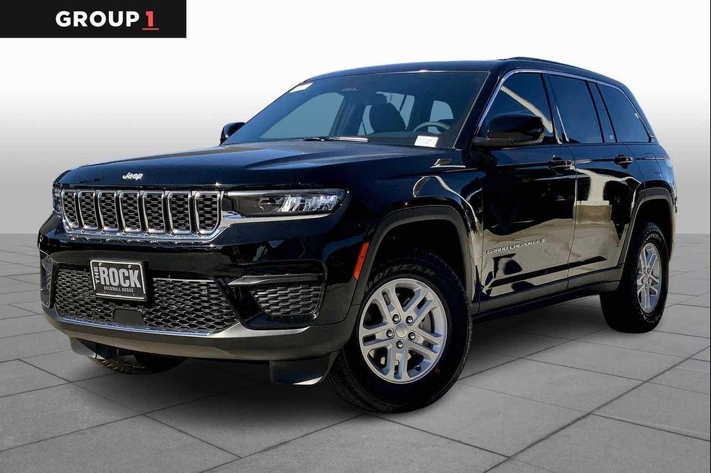 new 2025 Jeep Grand Cherokee car, priced at $37,145