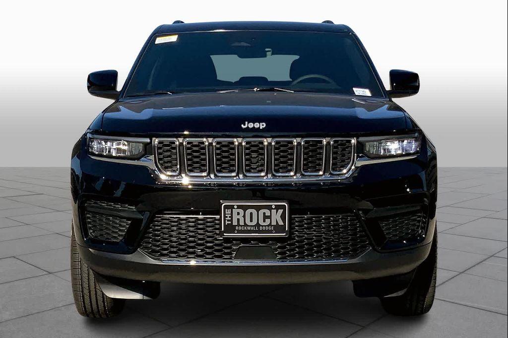 new 2025 Jeep Grand Cherokee car, priced at $37,145