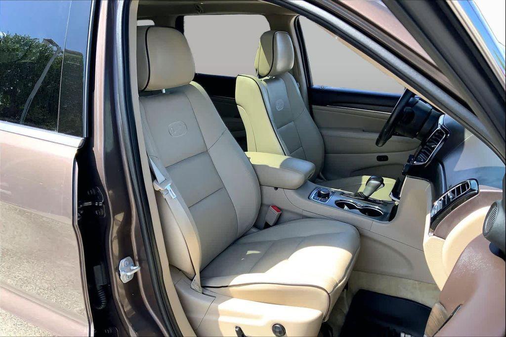 used 2019 Jeep Grand Cherokee car, priced at $26,225