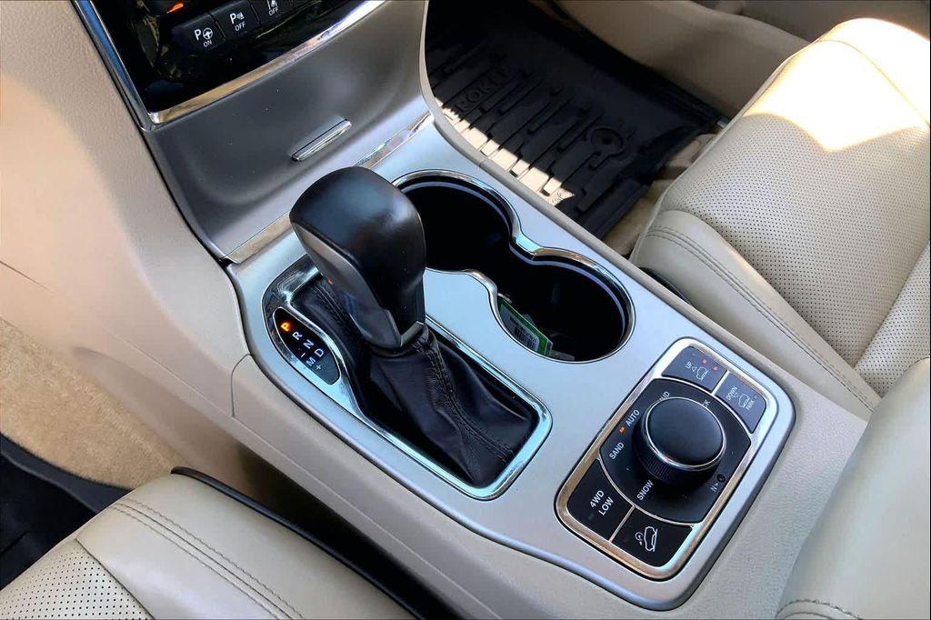 used 2019 Jeep Grand Cherokee car, priced at $26,225