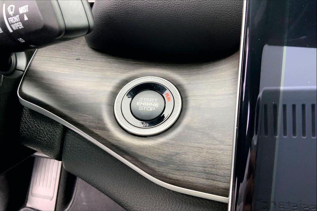 new 2025 Jeep Grand Cherokee car, priced at $49,896