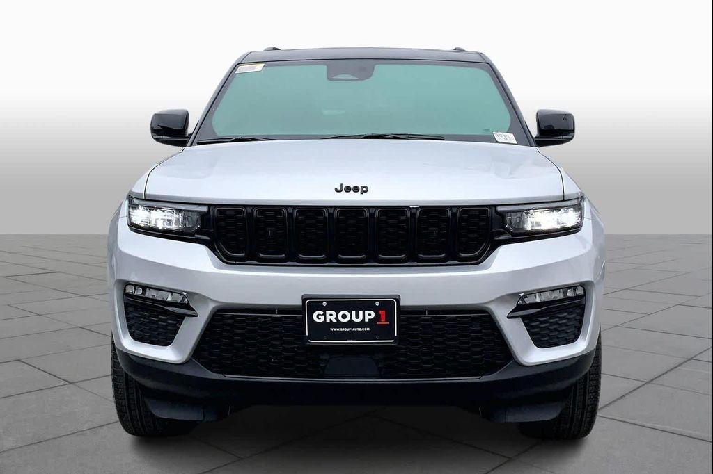 new 2025 Jeep Grand Cherokee car, priced at $49,896