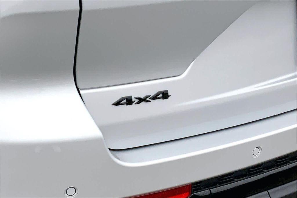 new 2025 Jeep Grand Cherokee car, priced at $49,896