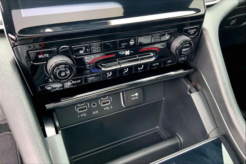 new 2025 Jeep Grand Cherokee car, priced at $49,896