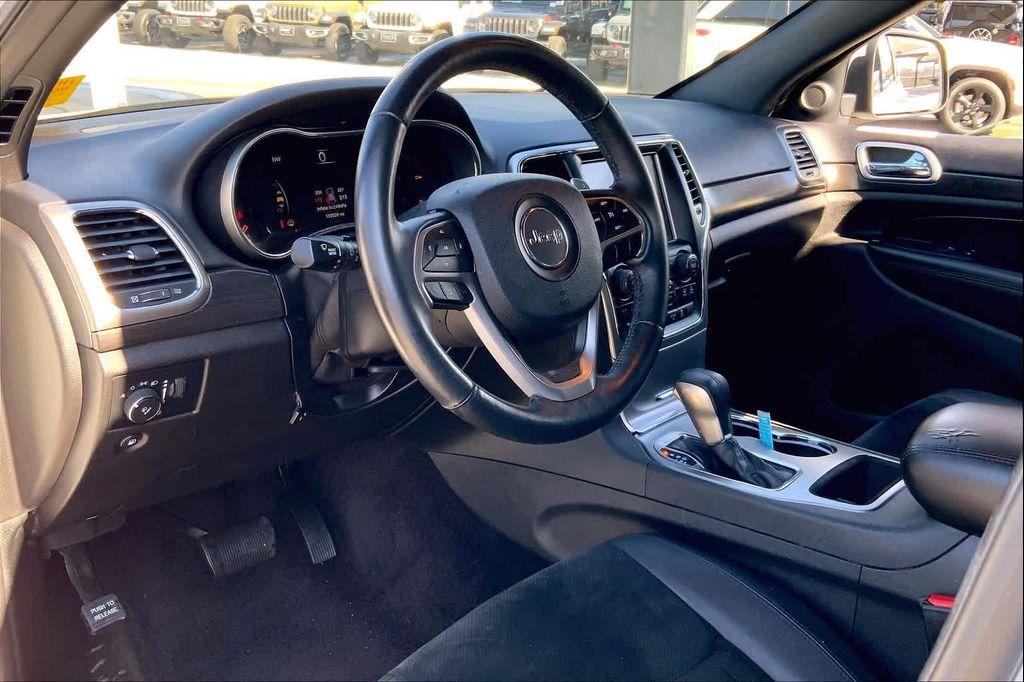 used 2017 Jeep Grand Cherokee car, priced at $13,250