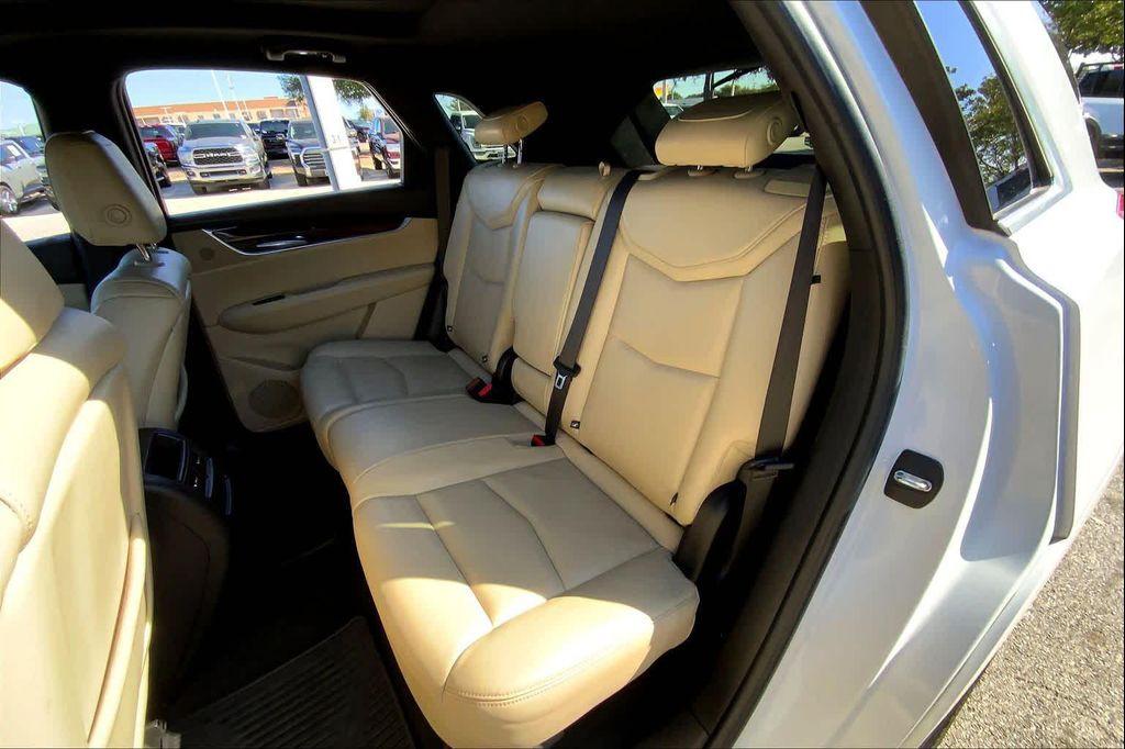 used 2018 Cadillac XT5 car, priced at $15,063