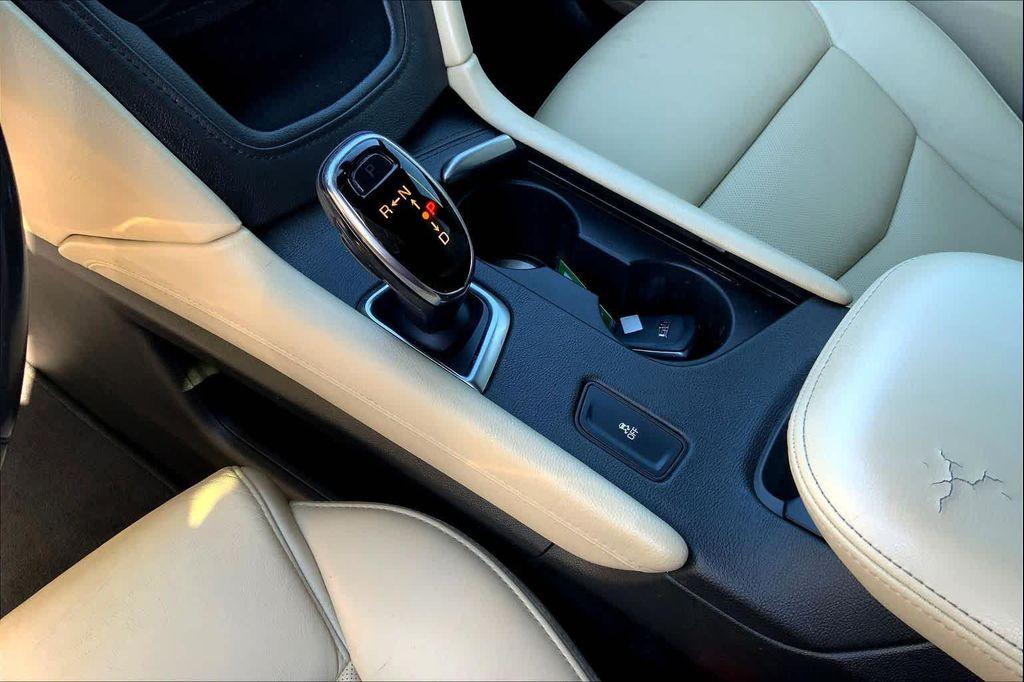 used 2018 Cadillac XT5 car, priced at $15,063