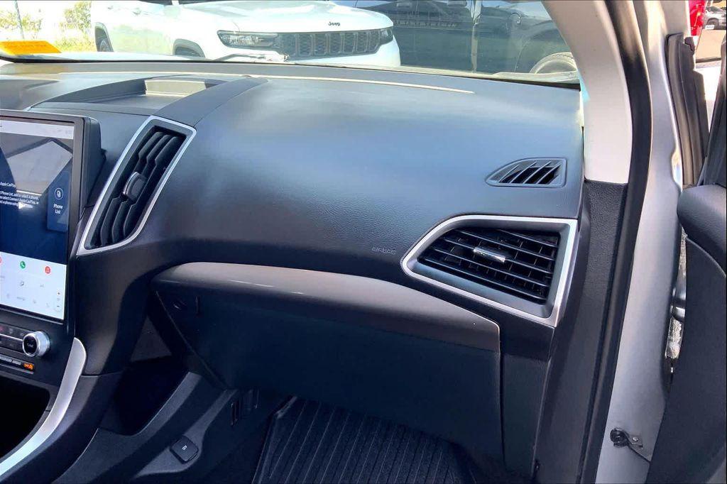 used 2023 Ford Edge car, priced at $22,500