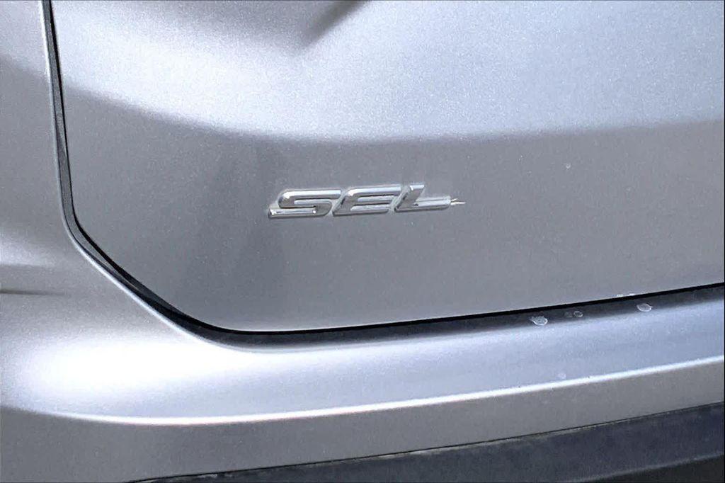 used 2023 Ford Edge car, priced at $22,500