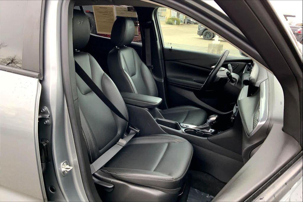 used 2024 Buick Encore GX car, priced at $20,599