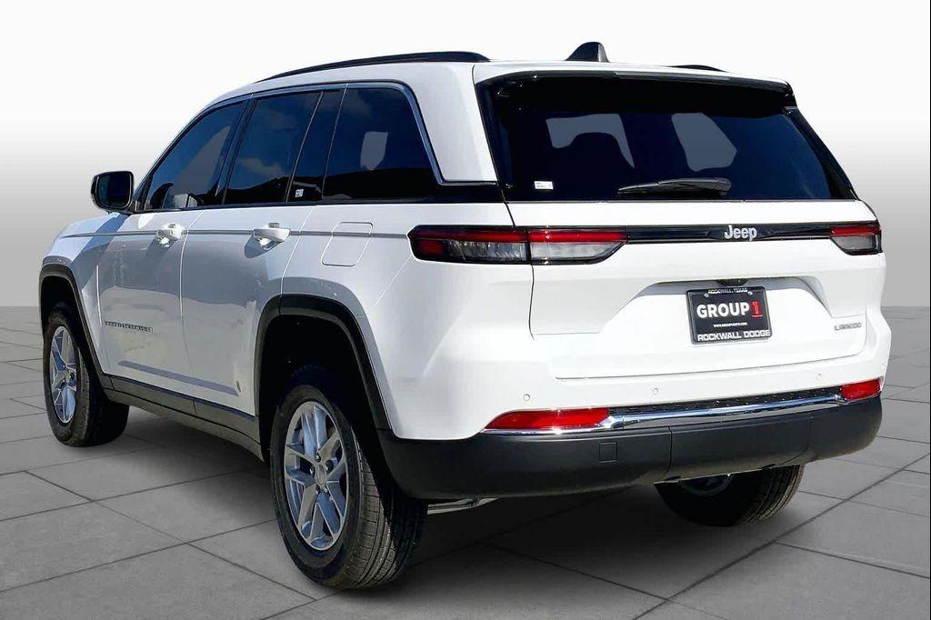 new 2026 Jeep Grand Cherokee car, priced at $39,936