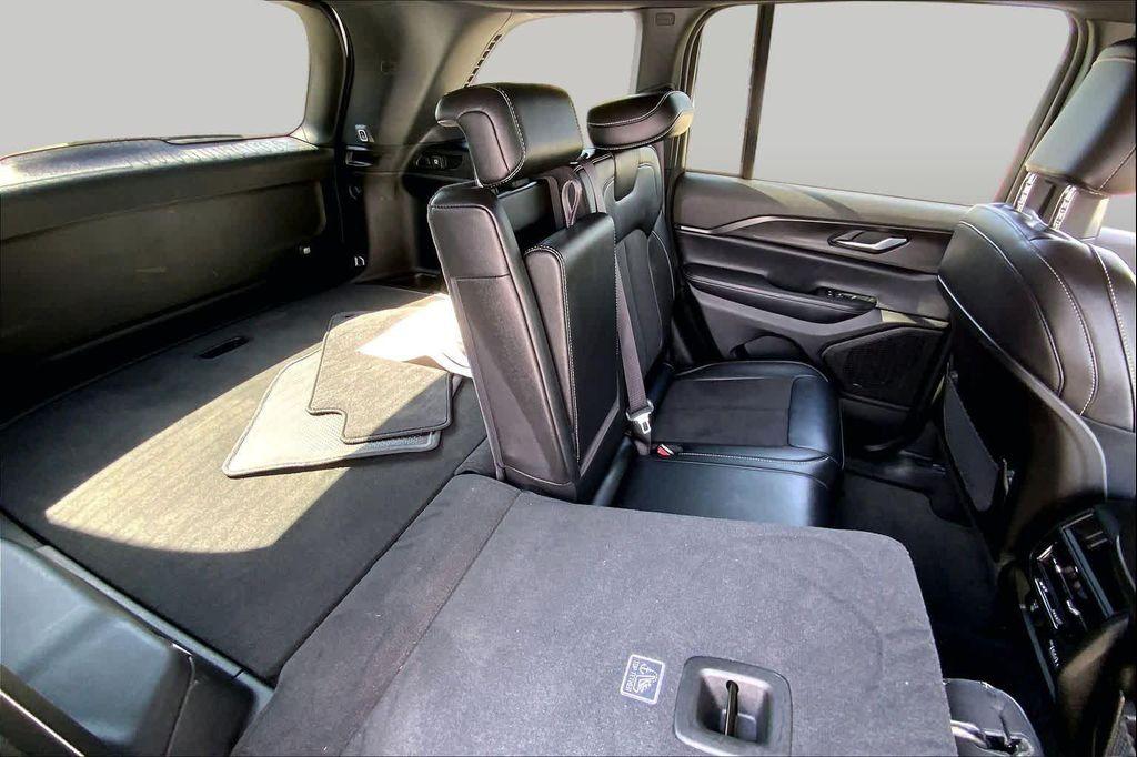 used 2024 Jeep Grand Cherokee car, priced at $33,515