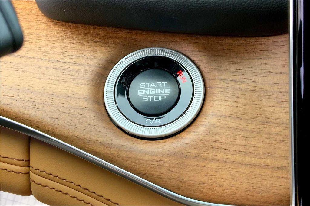 new 2025 Jeep Grand Cherokee car, priced at $59,832