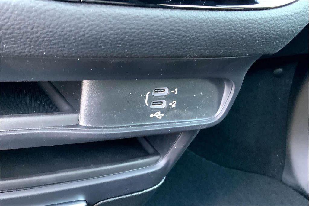 new 2026 Chrysler Pacifica car, priced at $40,618