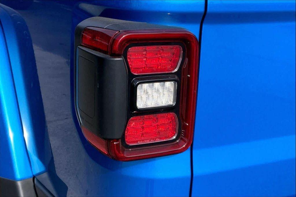 new 2026 Jeep Gladiator car, priced at $59,579