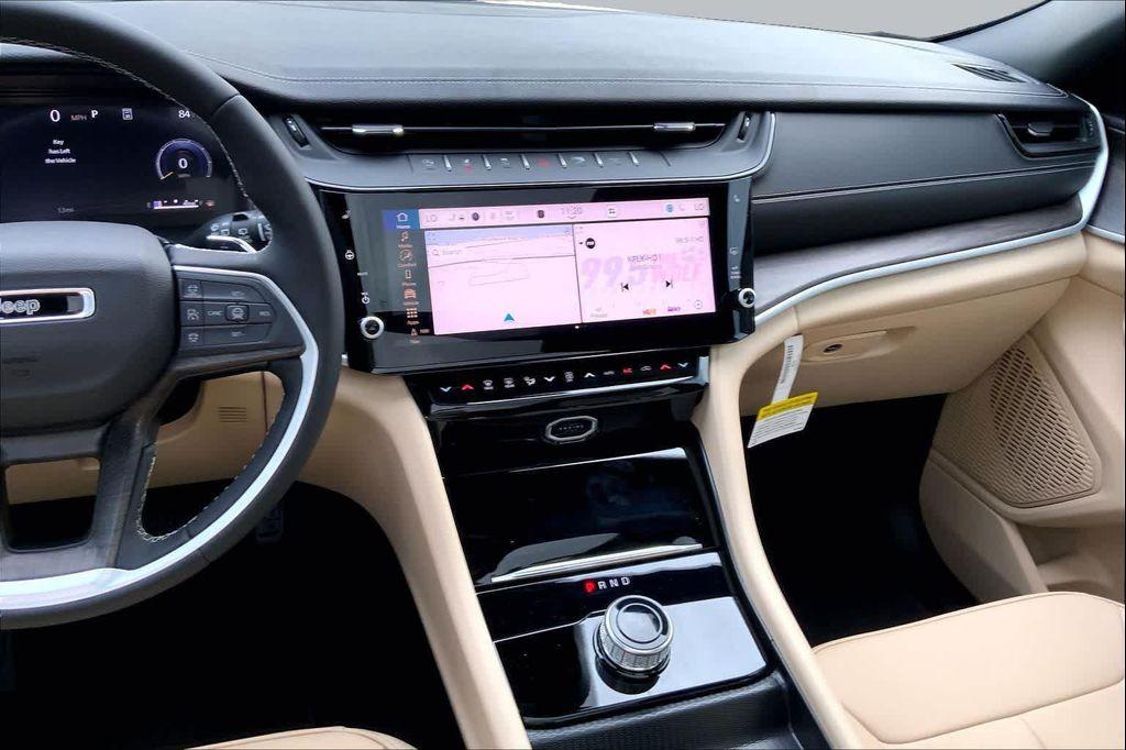 new 2026 Jeep Grand Cherokee car, priced at $49,135