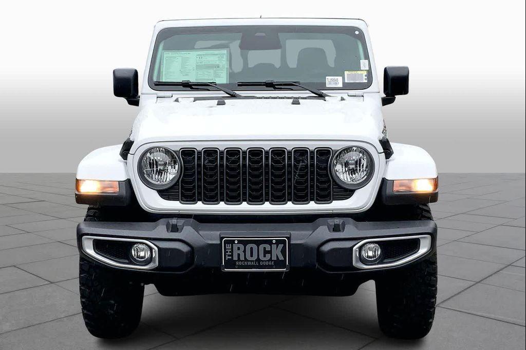 new 2026 Jeep Gladiator car, priced at $48,560