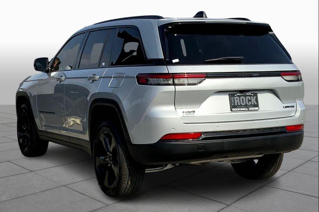 new 2025 Jeep Grand Cherokee car, priced at $48,516