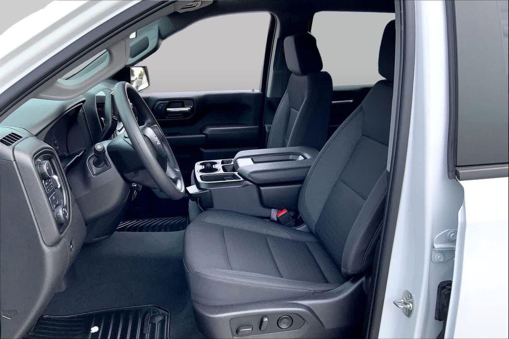 used 2025 Chevrolet Silverado 1500 car, priced at $45,225