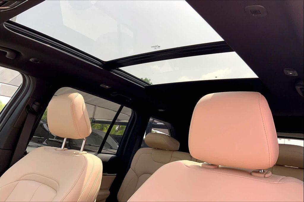 new 2026 Jeep Grand Cherokee car, priced at $48,108