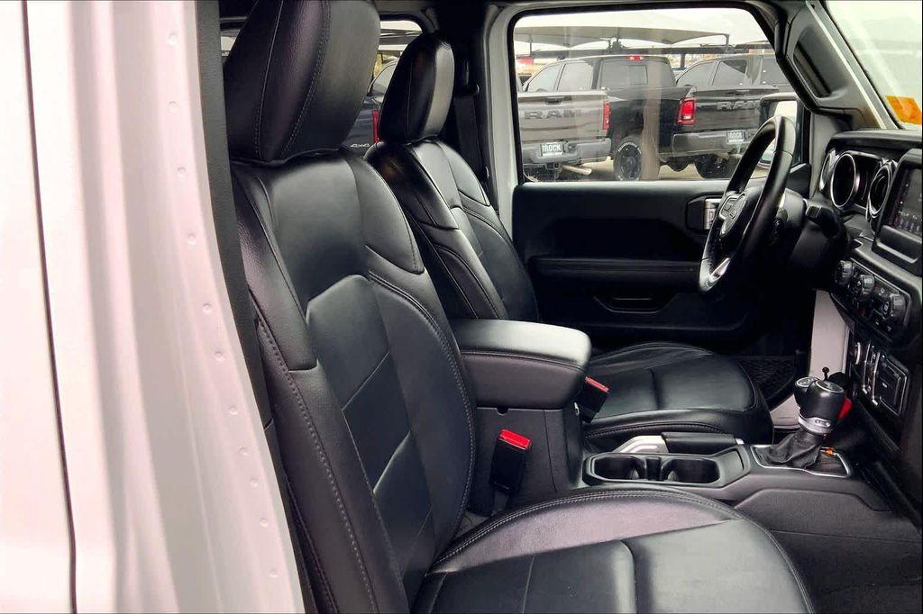 used 2021 Jeep Wrangler Unlimited car, priced at $31,250