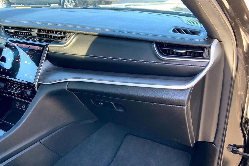 used 2024 Jeep Grand Cherokee L car, priced at $31,991