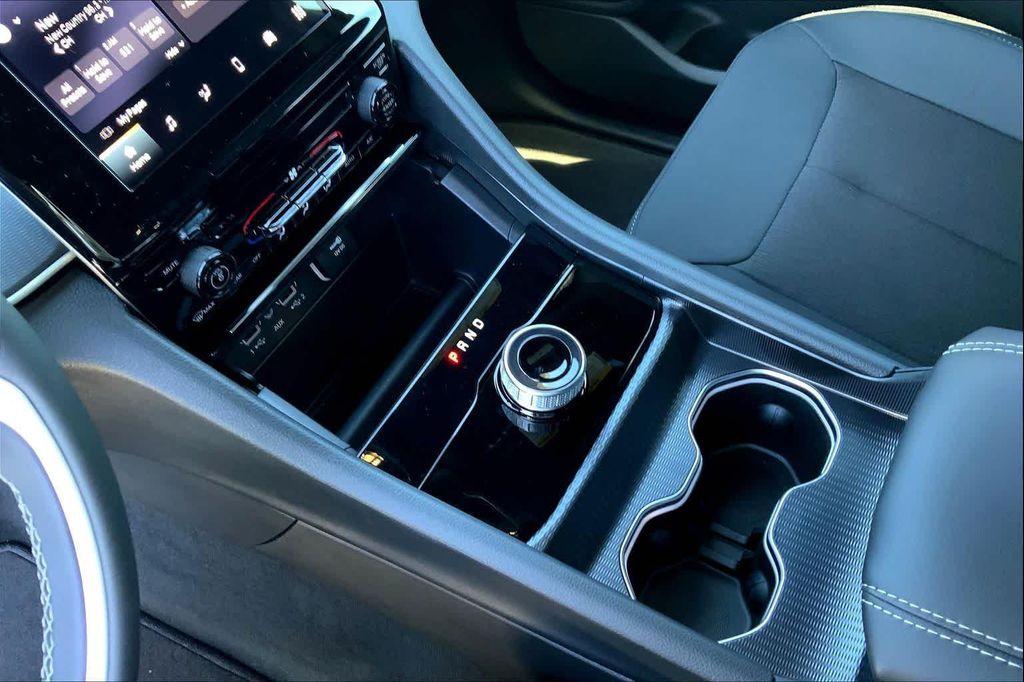 new 2025 Jeep Grand Cherokee car, priced at $37,145