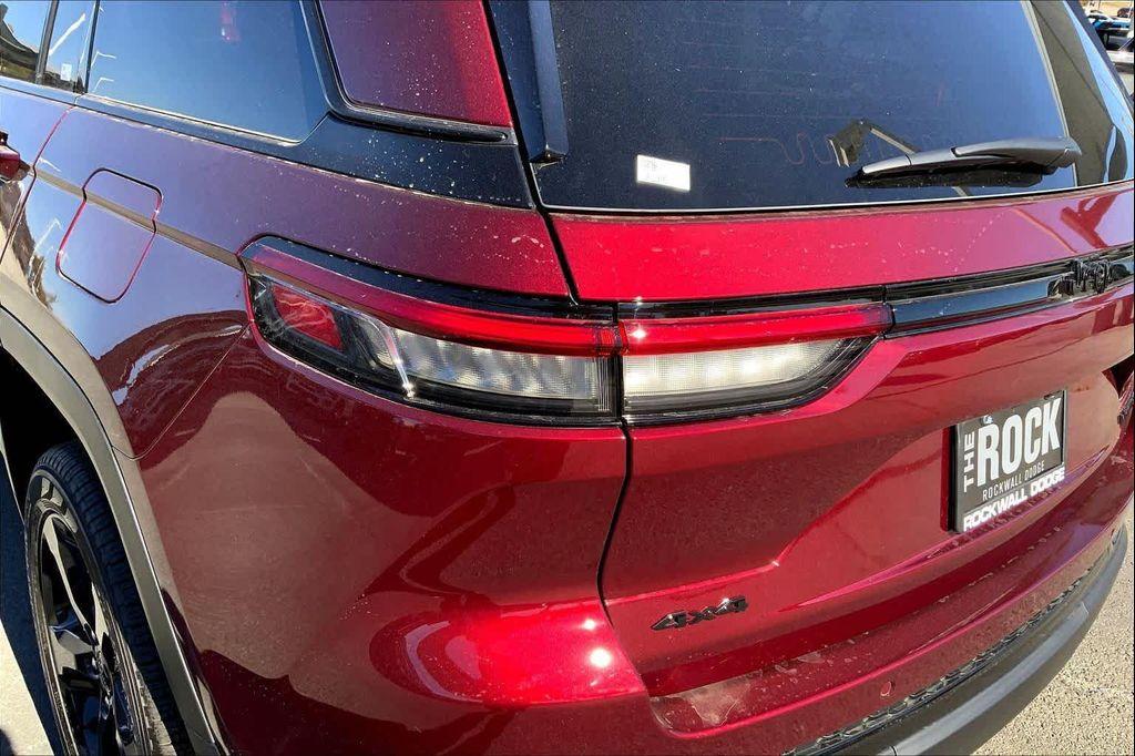 new 2025 Jeep Grand Cherokee car, priced at $48,516