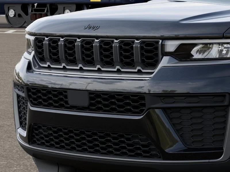 new 2026 Jeep Grand Cherokee car, priced at $46,175