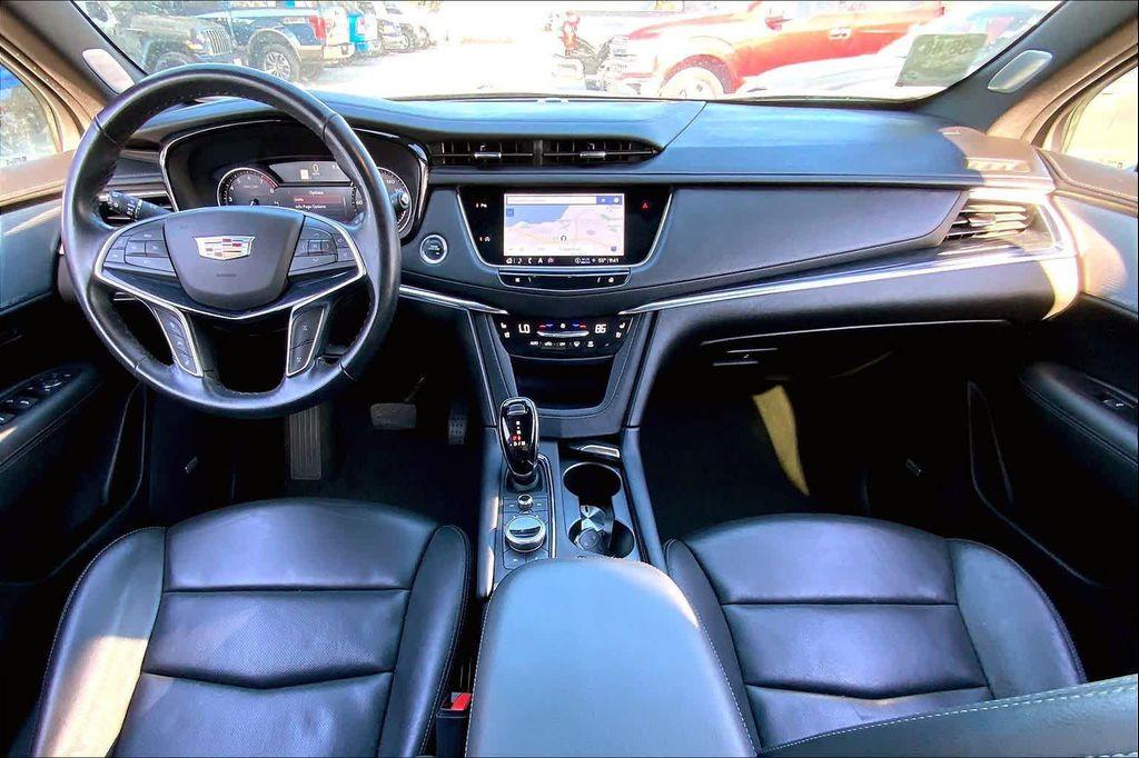 used 2024 Cadillac XT5 car, priced at $33,250