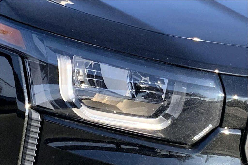 new 2026 Jeep Cherokee car, priced at $41,959