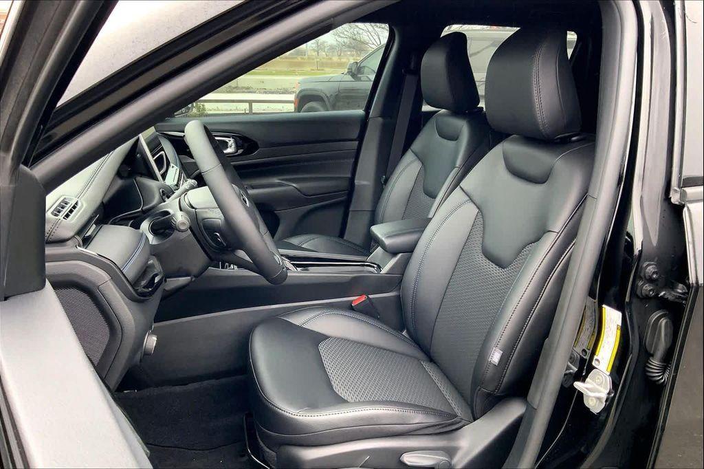 new 2026 Jeep Compass car, priced at $33,305