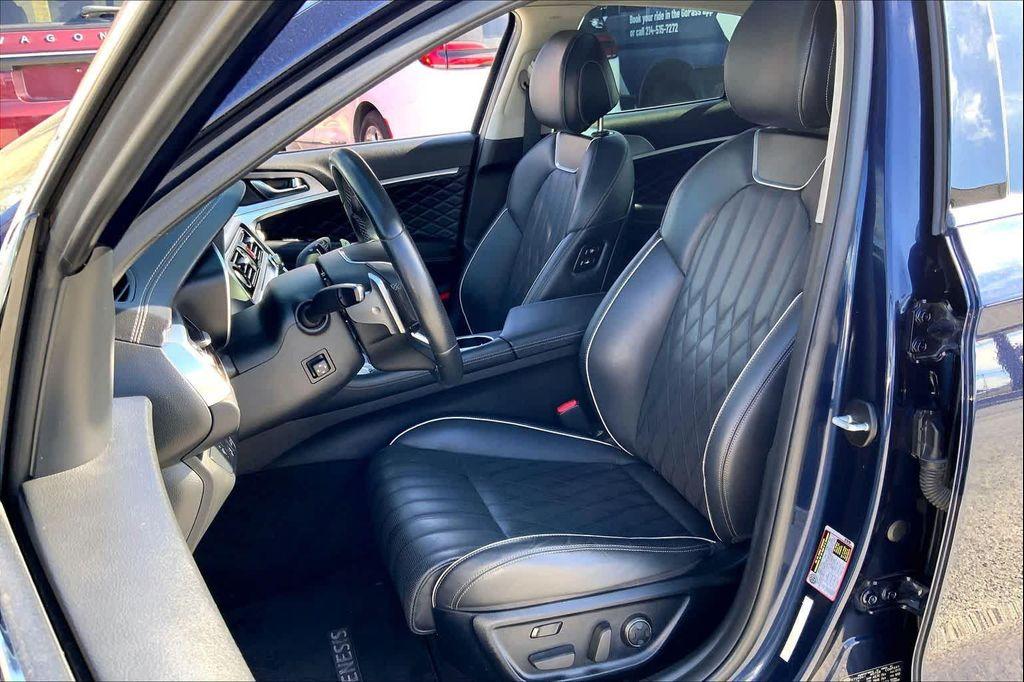 used 2019 Genesis G70 car, priced at $21,991