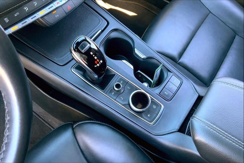 used 2023 Cadillac XT4 car, priced at $24,991