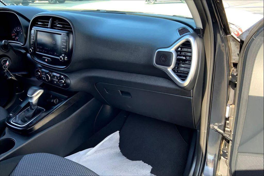 used 2022 Kia Soul car, priced at $14,991
