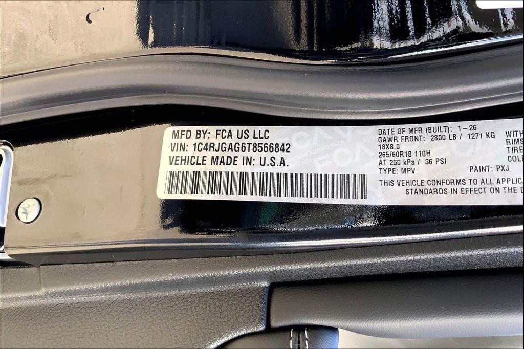 new 2026 Jeep Grand Cherokee car, priced at $40,926