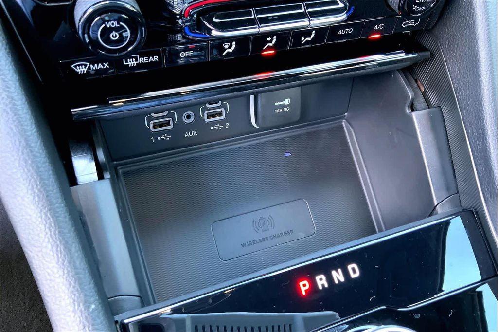 new 2026 Jeep Grand Cherokee car, priced at $40,926