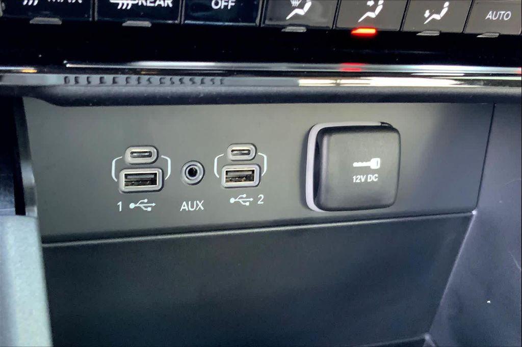 new 2025 Jeep Grand Cherokee L car, priced at $44,170